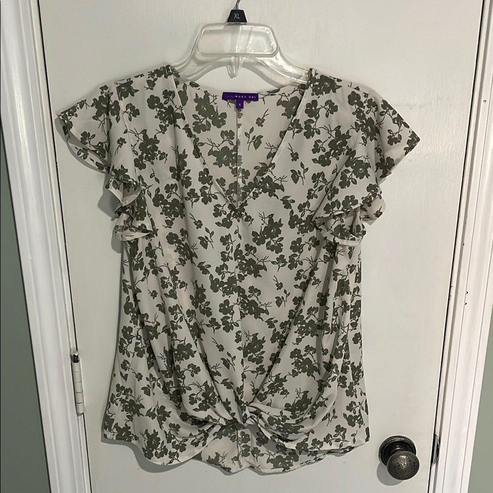 West Kei Cream Ruffled Sleeve Blouse
